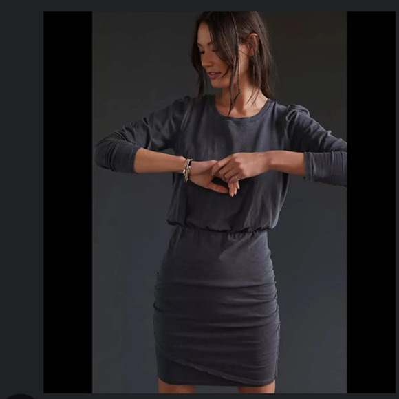 NEW Sundry Shirred mini dress - Picture 1 of 8